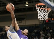 莱万多夫斯基连续十五场比赛得分超过锐不可当，掘金不断突破！观众掌声雷动