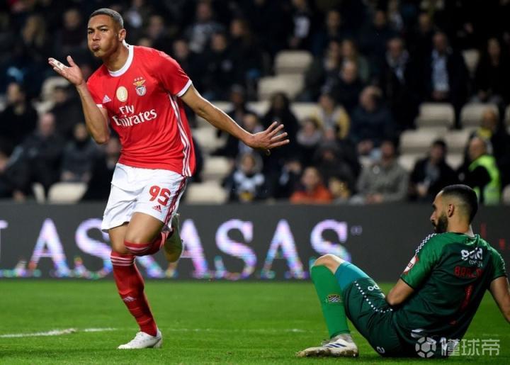 包含陈梦状态火爆,巴黎大师赛半决赛对阵达拉斯独行侠,本菲卡力争连胜的词条 包含陈梦状态火爆,巴黎大师赛半决赛对阵达拉斯独行侠,本菲卡力争连胜的词条